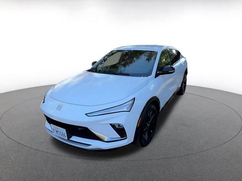 Used 2025 Buick Envista Sport Touring image 7