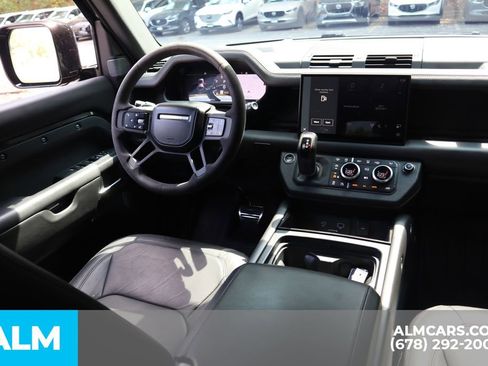 Used 2023 Land Rover Defender 110 V8 image 29