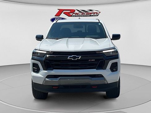 Used 2023 Chevrolet Colorado Z71 w/ Z71 Convenience Package 2 AWD/4WD image 2