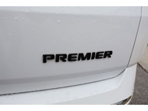 Used 2019 Chevrolet Traverse Premier w/ LPO, Blackout Package image 4