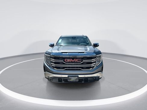 New 2026 GMC Sierra 1500 SLT AWD/4WD image 3