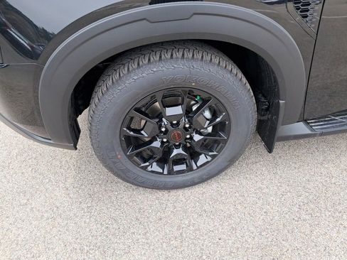 New 2025 Nissan Armada PRO-4X image 28