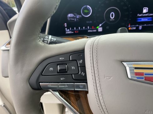 Used 2024 Cadillac Escalade Sport Platinum w/ Heavy-Duty Trailer Package image 83