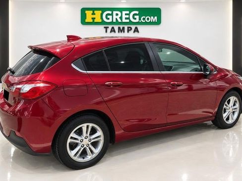 Used 2018 Chevrolet Cruze LT w/ Convenience Package FWD image 6