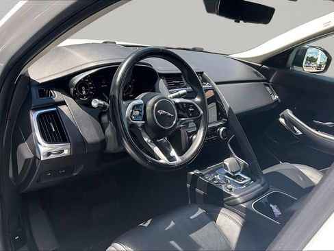 Used 2021 Jaguar E-PACE SE AWD/4WD image 17