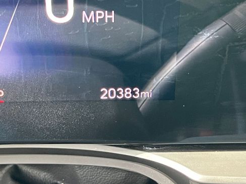 Used 2025 Buick Envista Preferred image 36