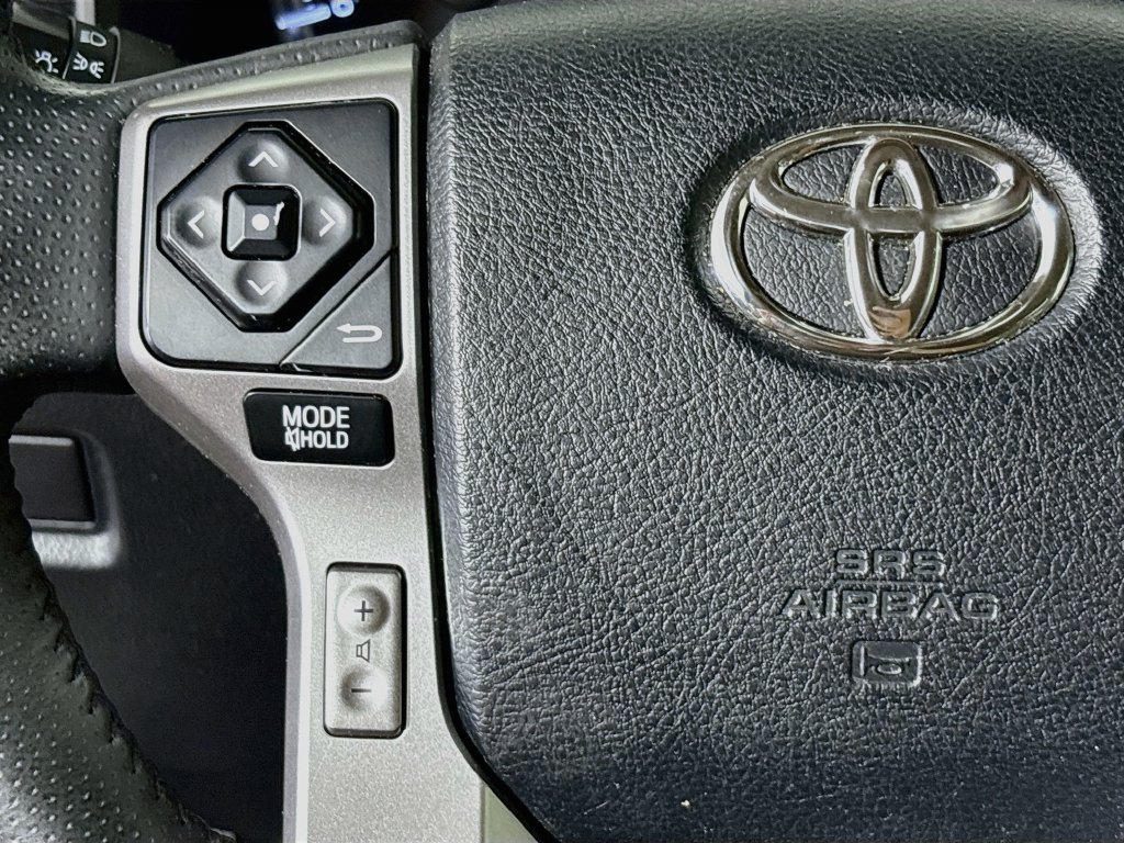 Used 2018 Toyota 4Runner Limited AWD/4WD image 16