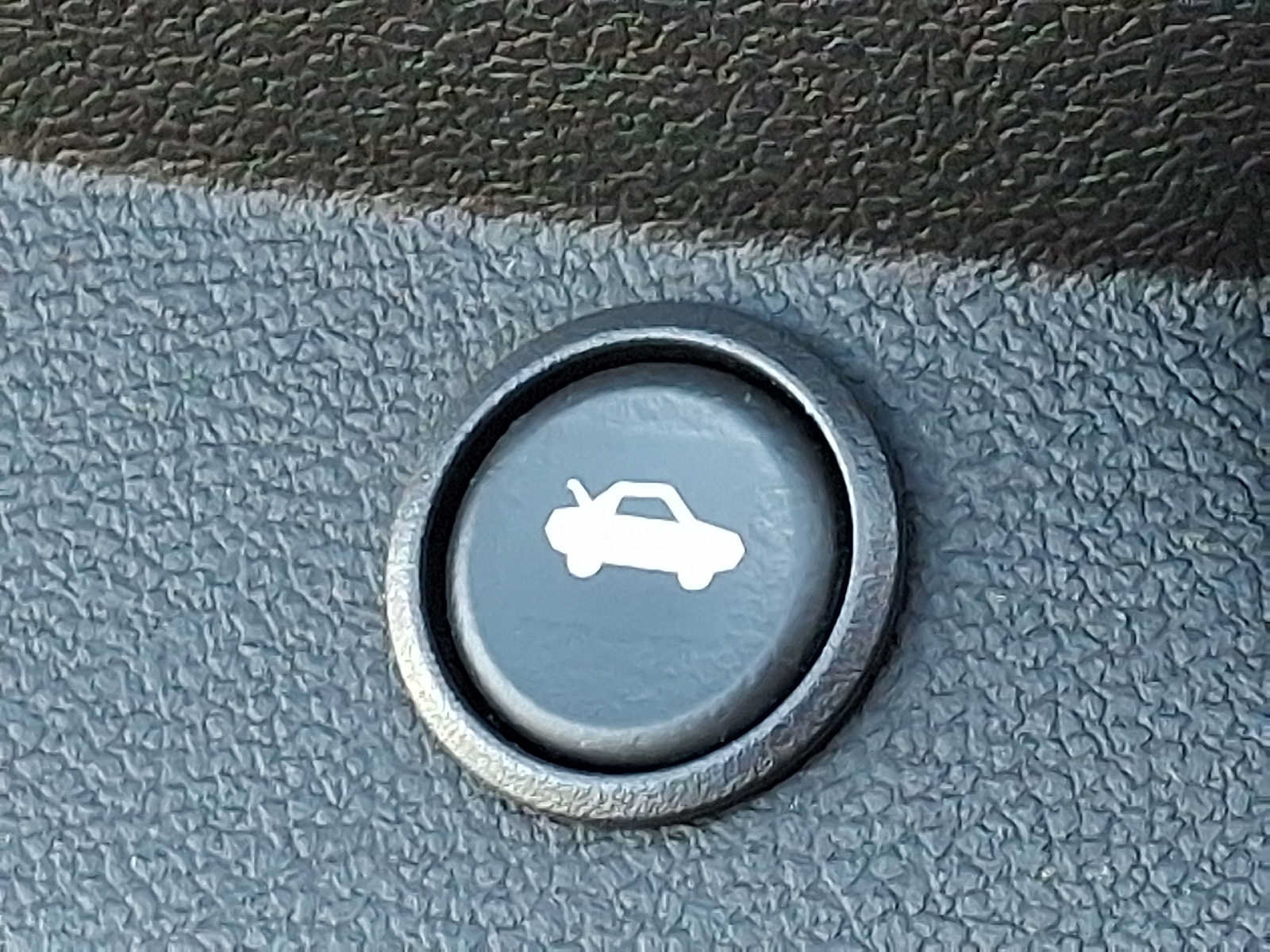 Used 2013 Chevrolet Camaro ZL1 RWD image 24