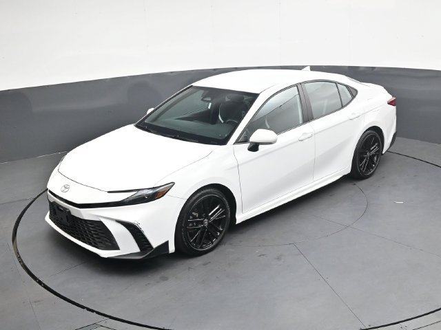 Used 2025 Toyota Camry SE FWD image 28