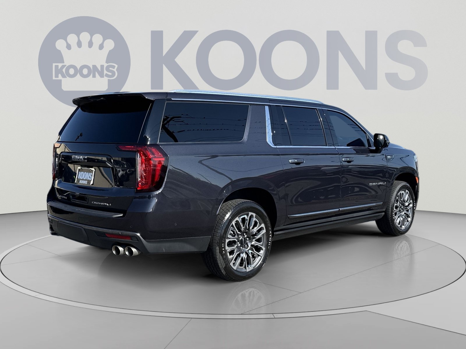 Used 2024 GMC Yukon XL Denali Ultimate AWD/4WD image 7