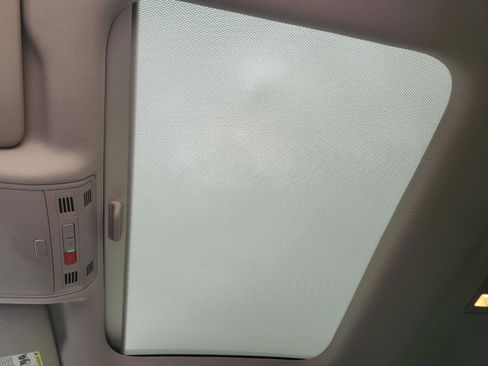 Used 2021 Volkswagen Jetta SE image 25