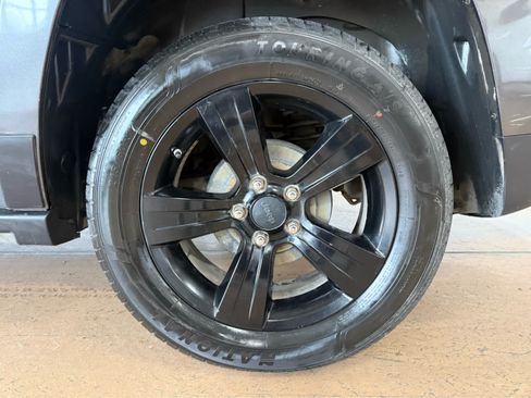 Used 2015 Jeep Patriot Sport w/ Power Value Group FWD image 9