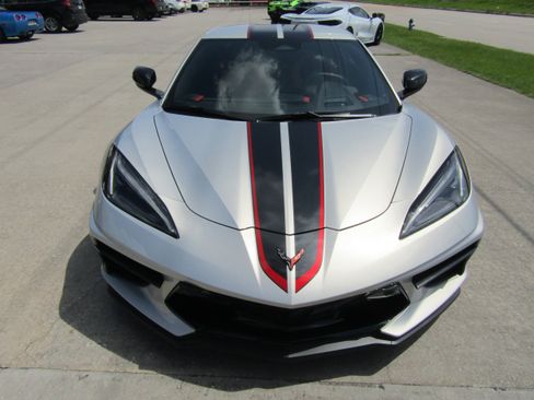 Used 2024 Chevrolet Corvette Stingray Preferred Cpe w/ Z51 Performance Package RWD image 2