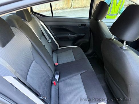 Used 2021 Nissan Versa SV image 10