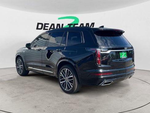 Used 2023 Cadillac XT6 Sport w/ Technology Package image 6