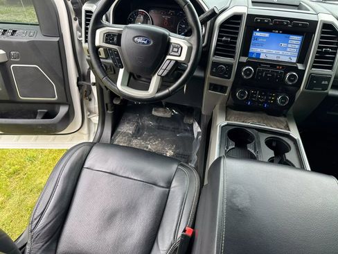 Used 2019 Ford F250 Lariat w/ Lariat Value Package image 33