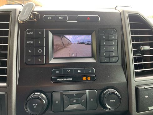 Used 2020 Ford F350 XL w/ Power Equipment Group image 30