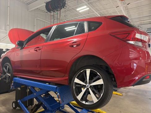 Used 2018 Subaru Impreza 2.0i Sport w/ Popular Package #2 image 2