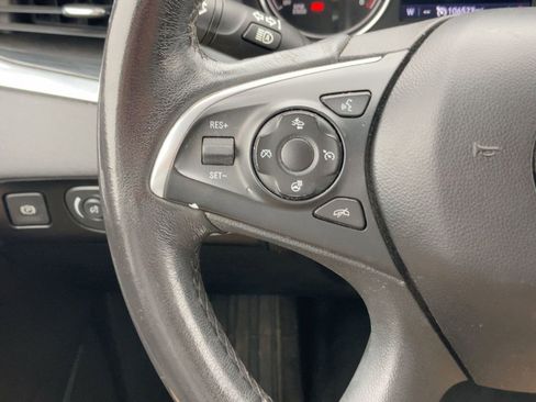 Used 2020 Buick Enclave Premium w/ Sun and Sites Package image 18