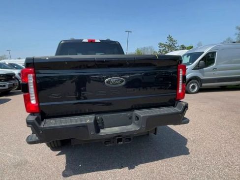 New 2026 Ford F250 XLT w/ XLT Premium Package AWD/4WD image 3