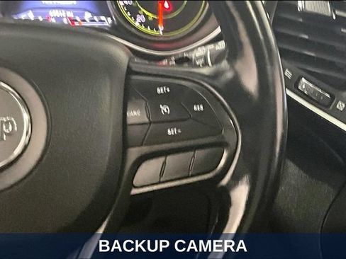 Used 2020 Jeep Cherokee Trailhawk w/ Comfort & Convenience Group AWD/4WD image 16
