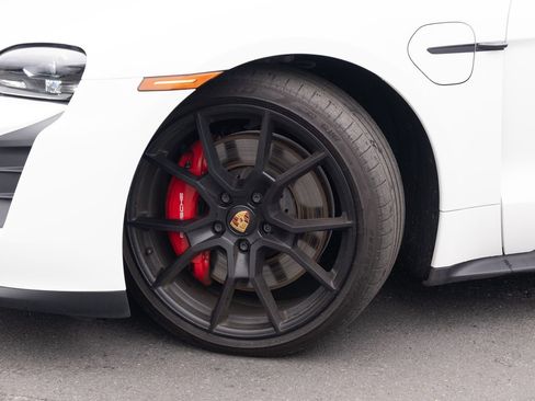 Used 2024 Porsche Taycan GTS AWD/4WD image 27