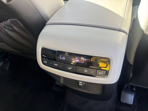 Used 2025 Hyundai Palisade SEL AWD/4WD image 25