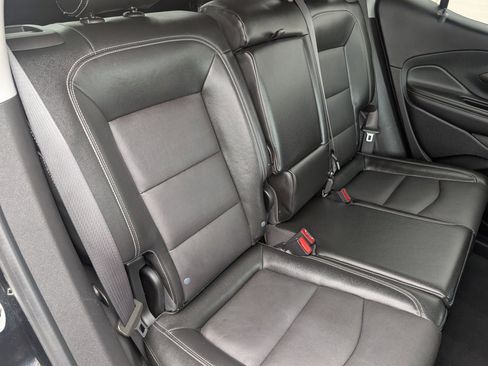 Certified 2024 GMC Terrain SLT image 14