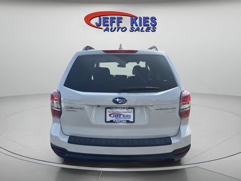 Used 2016 Subaru Forester 2.5i Premium w/ All-Weather Package AWD/4WD image 6
