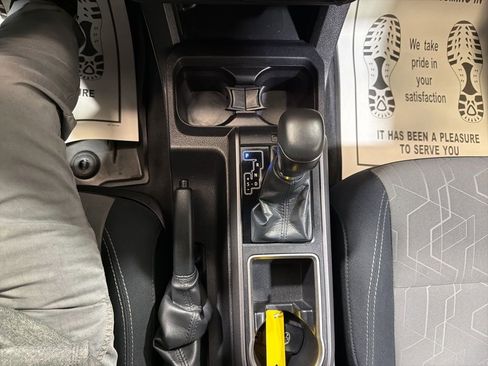 Used 2023 Toyota Tacoma TRD Off-Road image 28