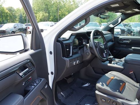 Certified 2026 GMC Sierra 1500 AT4 w/ Technology Package AWD/4WD image 15