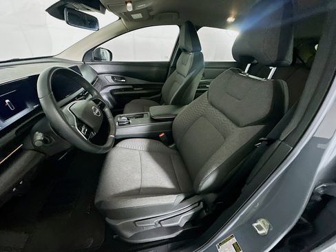 Used 2023 Nissan Ariya FWD image 13