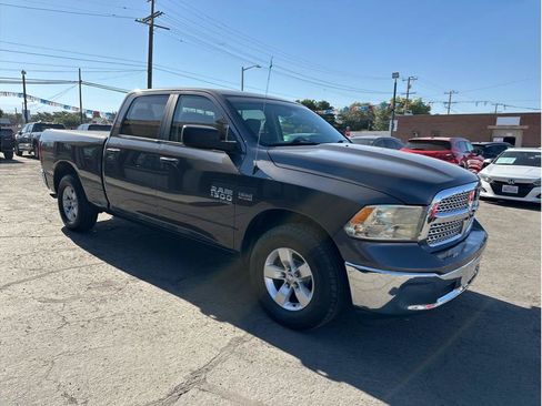 Used 2021 RAM 1500 Classic SLT RWD image 5