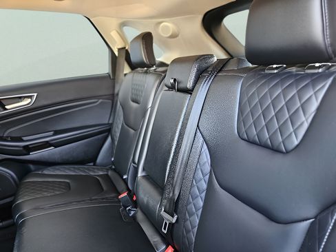 Used 2024 Ford Edge Titanium AWD/4WD image 24