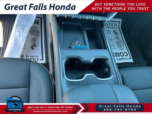 Used 2026 GMC Acadia AT4 AWD/4WD image 17