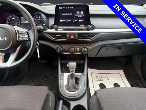 Used 2023 Kia Forte LXS FWD image 9