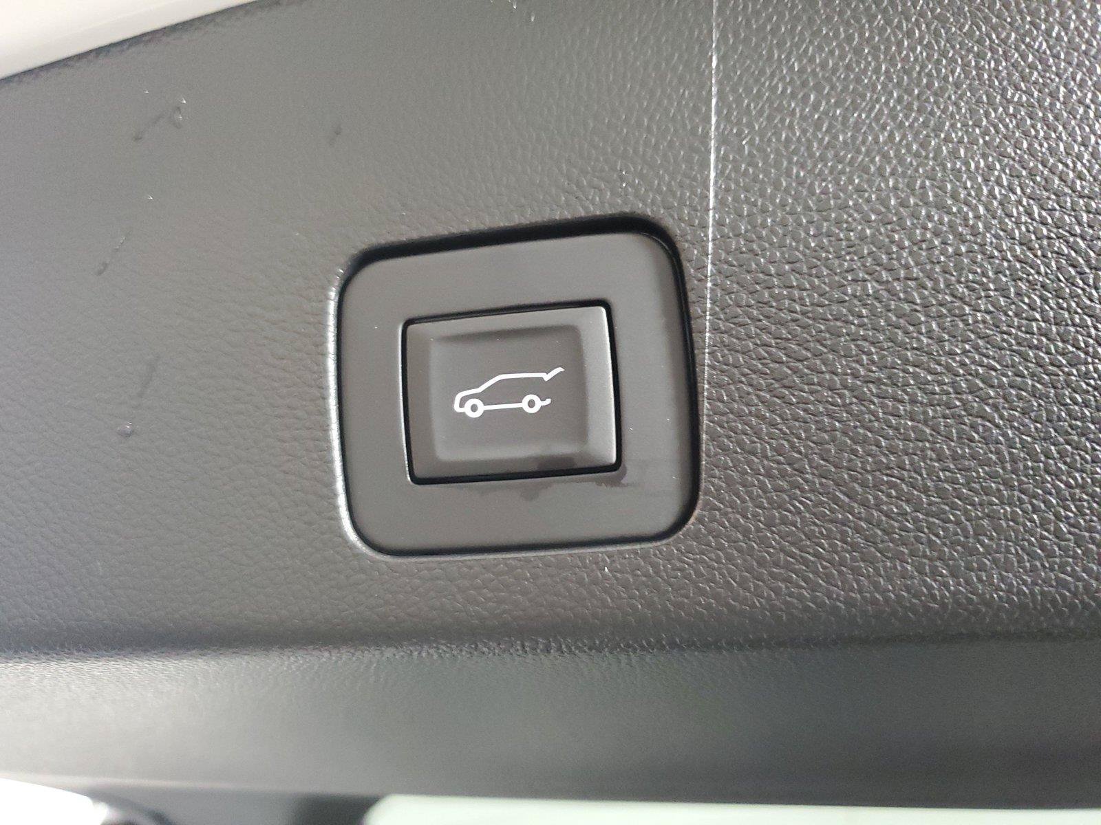 Used 2026 Buick Encore GX Sport Touring w/ Advanced Technology Package FWD image 9