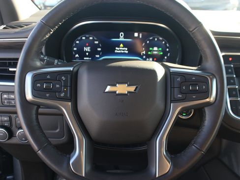 Used 2022 Chevrolet Tahoe LT w/ Luxury Package AWD/4WD image 20