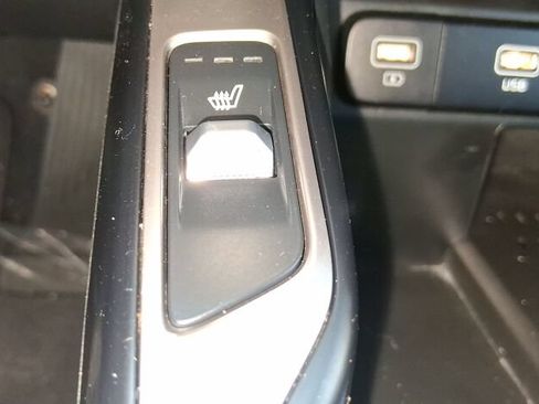 Used 2021 Kia Sorento LX AWD/4WD image 28
