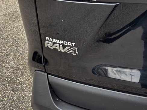 Certified 2022 Toyota RAV4 XLE image 13