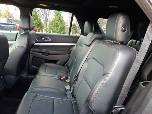 Used 2016 Ford Explorer XLT w/ Equipment Group 202A image 20