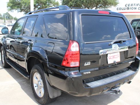 Used 2007 Toyota 4Runner SR5 RWD image 5