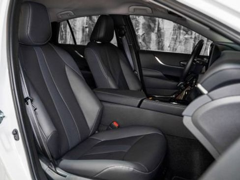 Used 2024 Toyota Mirai XLE w/ Advanced Technology Package image 8