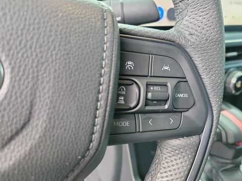 Used 2025 Toyota Tacoma TRD Pro AWD/4WD image 27