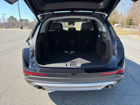 Used 2022 Lincoln Corsair AWD w/ Premium Package image 8