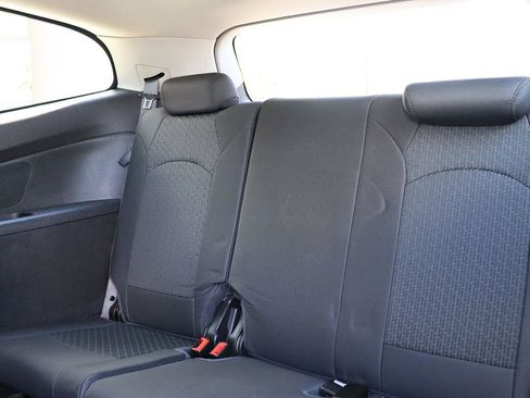 Used 2012 Chevrolet Traverse LT FWD image 36
