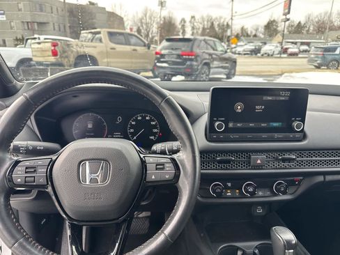 Used 2023 Honda HR-V Sport image 12
