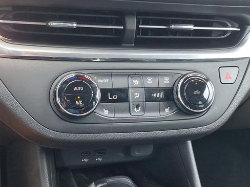 Certified 2024 Buick Envista Preferred w/ Convenience I Package FWD image 25