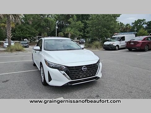 Used 2025 Nissan Sentra S FWD image 33