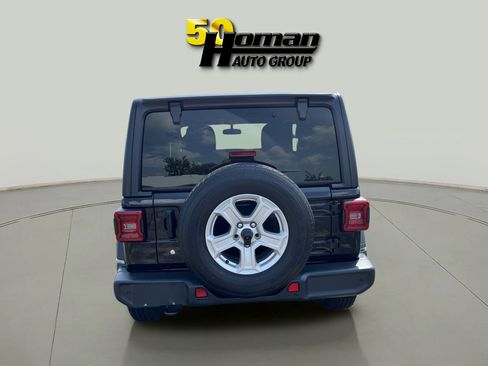 Used 2018 Jeep Wrangler Sport S image 4